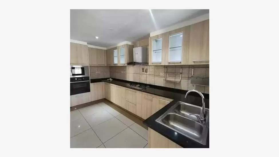 KSh15,000 2 Bed Apartment with En Suite in Kileleshwa